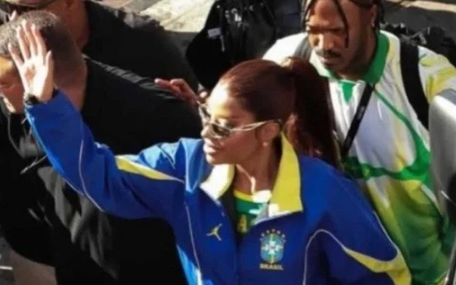 Ludmilla revela jaqueta da seleção brasileira com jordan brand no