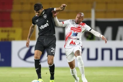 Altitude de 4. 090m castiga botafogo: glorioso perde para nacional potosí