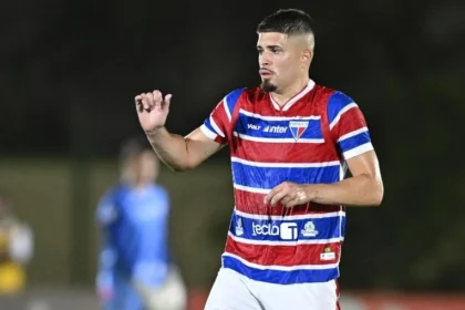 Lucas gazal comanda defesa imbatível: fortaleza vira o time menos