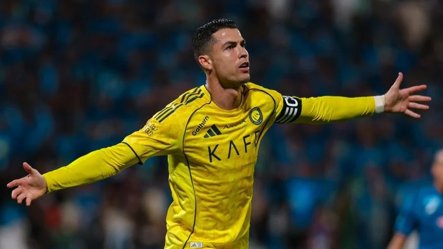 Cristiano ronaldo mira mil gols e liderança em duelo do