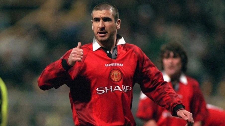 Eric cantona: do chute voador nos gramados à vida de