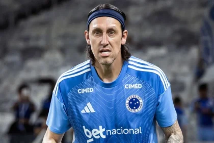 O reencontro marcante: tite e cássio, ídolos do corinthians, agora