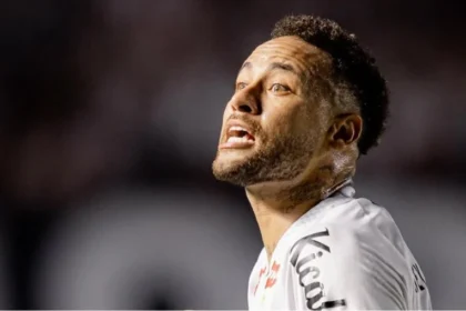 Alô, ancelotti! Neymar brilha com golaço de cavadinha e decide