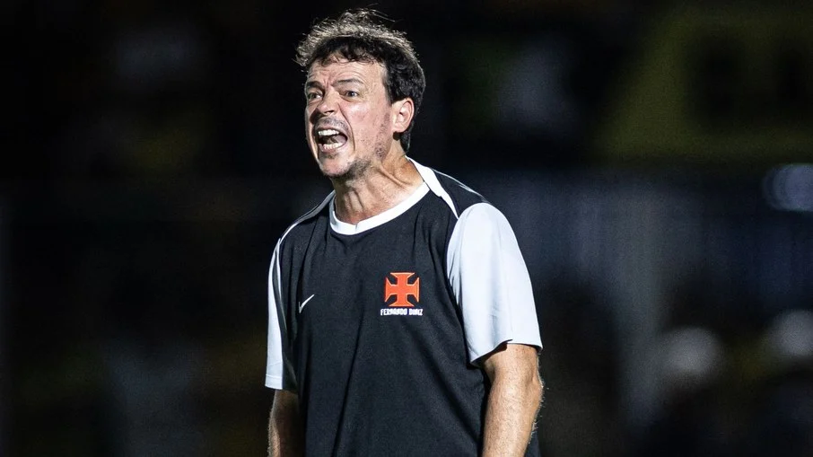 Vasco finaliza 30 vezes, domina o jogo, mas chapecoense arranca