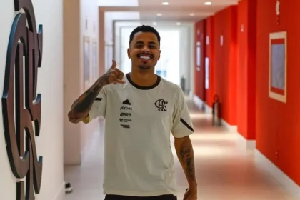 Corinthians avança em negociação por allan do flamengo: detalhes do