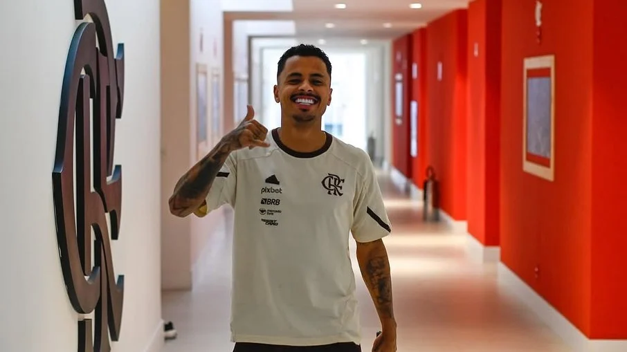 Corinthians avança em negociação por allan do flamengo: detalhes do