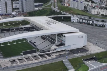 Corinthians e palmeiras agitam a neo química arena no dérbi