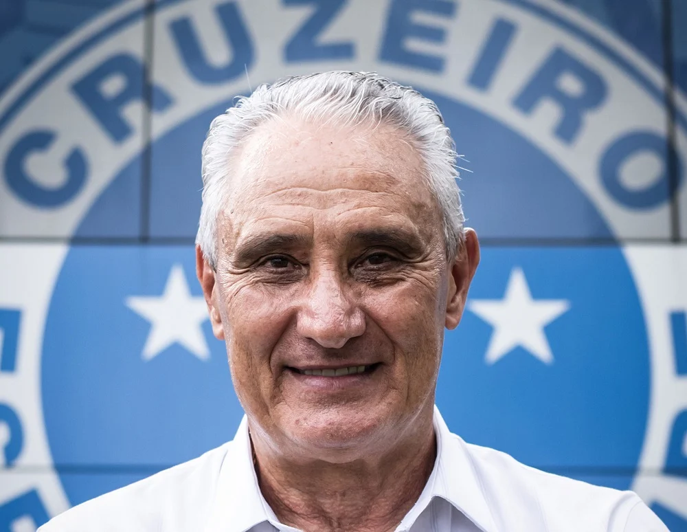 Cruzeiro demite tite após empate eletrizante com o vasco pelo