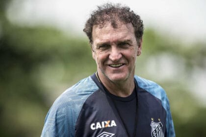Santos anuncia cuca: detalhes da contratação e saída de vojvoda