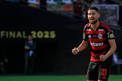 Jorginho (flamengo) acusa segurança de chappell roan de desrespeitar sua
