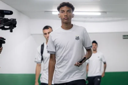 Impasse contratual de robinho jr. Com o santos vira notícia