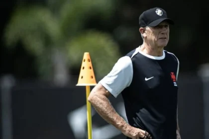 Renato gaúcho faz alerta contundente no vasco: ‘o brasileiro te