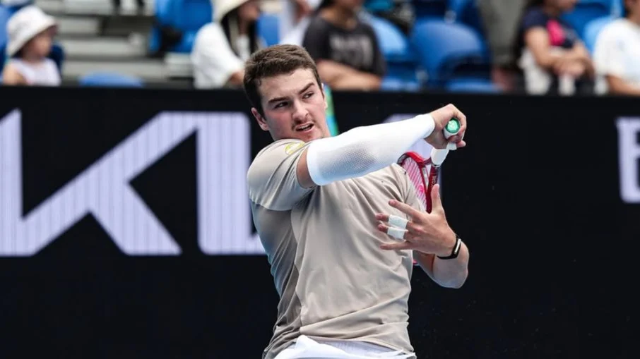 João fonseca busca redenção em indian wells para apagar início