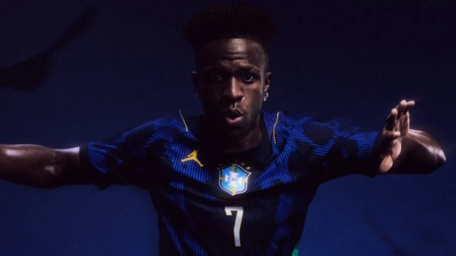 Vazou a camisa reserva do brasil para a copa do