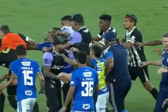 Briga generalizada na final do mineiro 2026: everson, hulk e