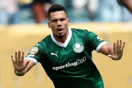 Paulinho no palmeiras: atacante detalha recuperação de fratura na tíbia