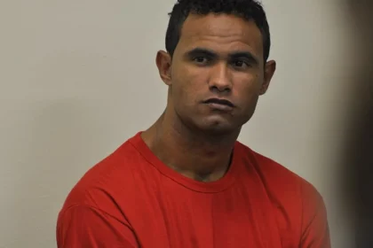 Goleiro bruno se torna foragido após justiça revogar liberdade condicional