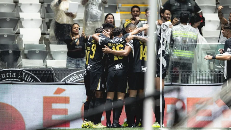 Atlético mg garante primeira vitória no brasileirão 2026 com gol relâmpago