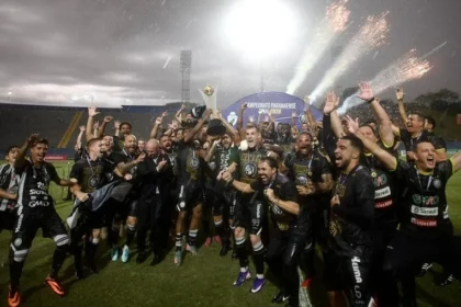 Operário pr, o fantasma de ponta grossa, quebra tabu histórico na