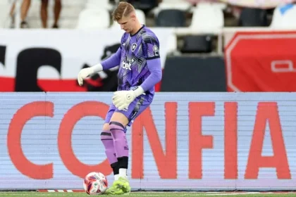 Crise no gol do botafogo: terceiro goleiro raul é escalação