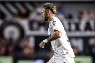 Neymar quebra o silêncio após ausência em lista de ancelotti