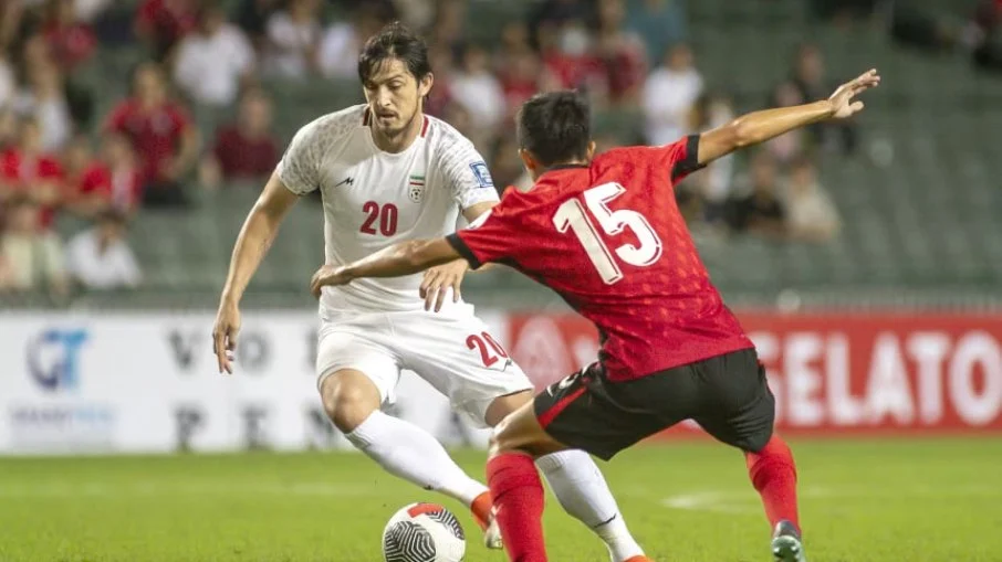 Estrela da seleção iraniana, sardar azmoun é cortado da equipe