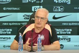 Dorival júnior e craque neto disparam contra arbitragem: ‘absurdo’ pênalti