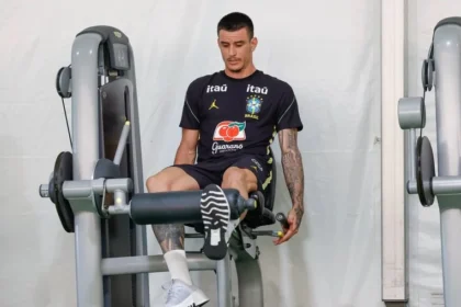 Ibañez supera medo de distância da seleção após ida à