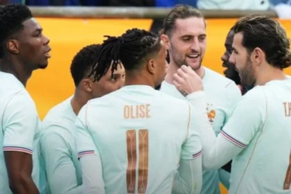 Brasil perde para a frança por 2 a 1 em