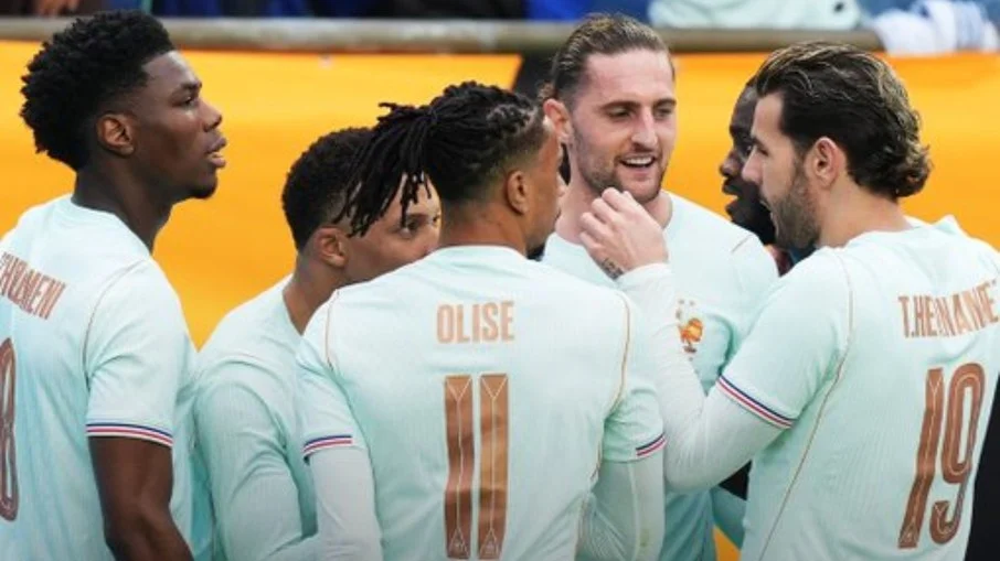 Brasil perde para a frança por 2 a 1 em