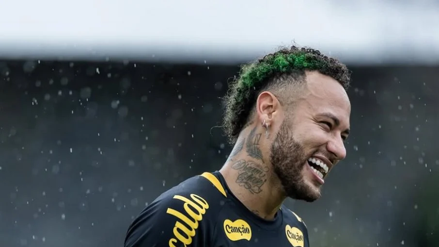 Torcida brasileira clama por neymar em meio à derrota para