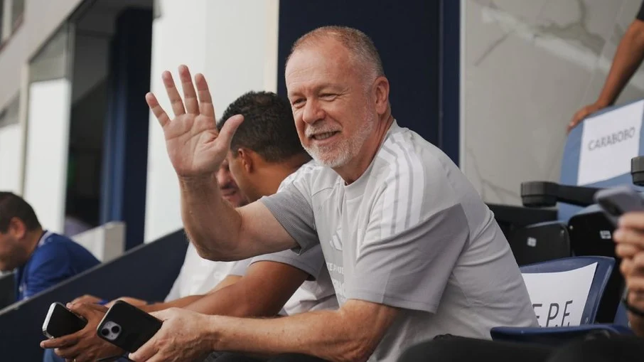 Mano menezes no peru: estreia contra senegal em paris tem