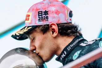 Kimi antonelli faz história e se torna o piloto mais