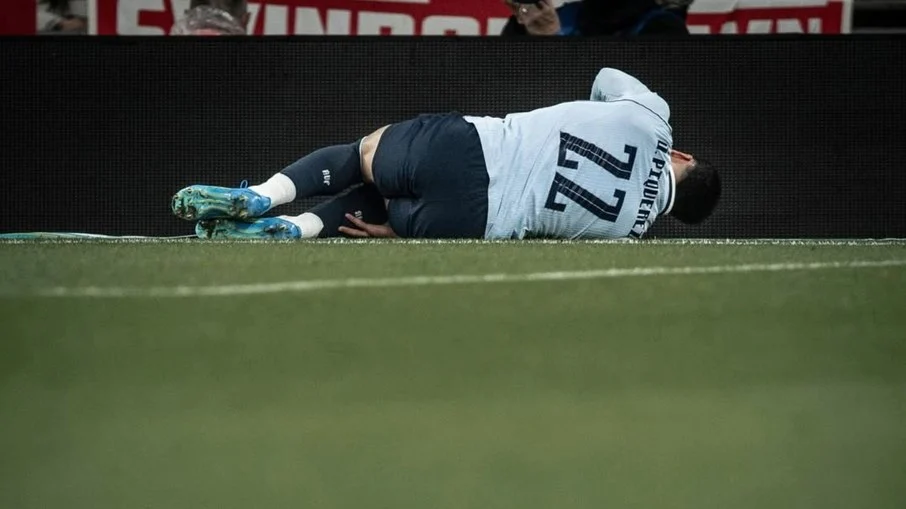 Piquerez, titular do palmeiras, rompe ligamento do tornozelo e pode