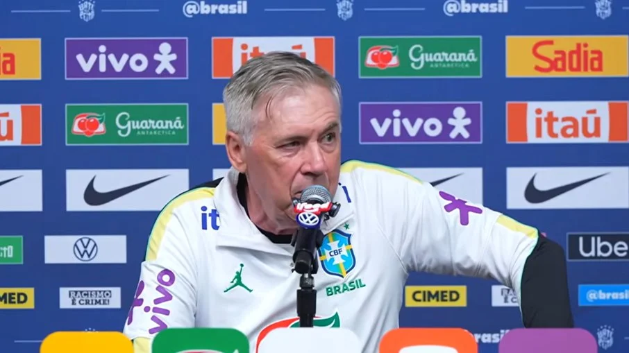 Ancelotti se irrita e confirma presença de danilo, zagueiro do