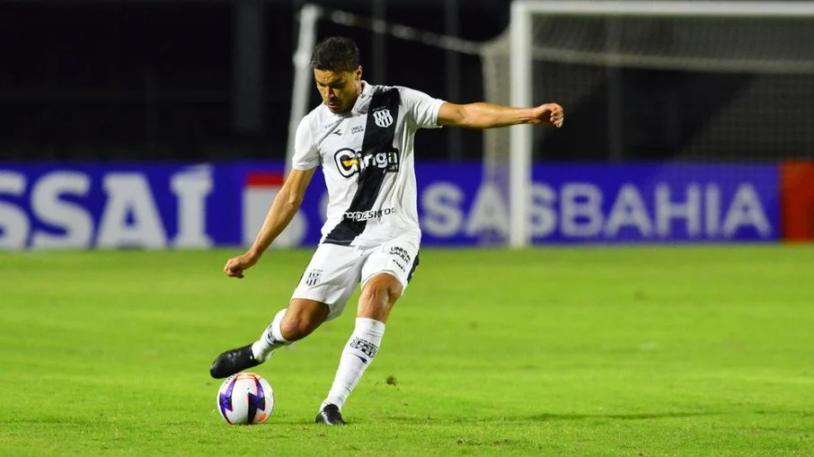 Ponte preta x ceará: palpite, onde assistir e escalacões do