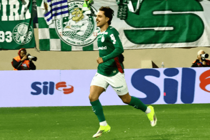 Palmeiras vence choque rei e alcança sétima final consecutiva do paulistão