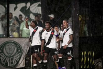 Coritiba x vasco: onde assistir, horário e análise do confronto