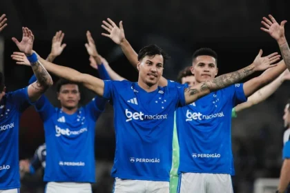 Kaio jorge dispara ‘indireta’ para tite e exalta artur jorge