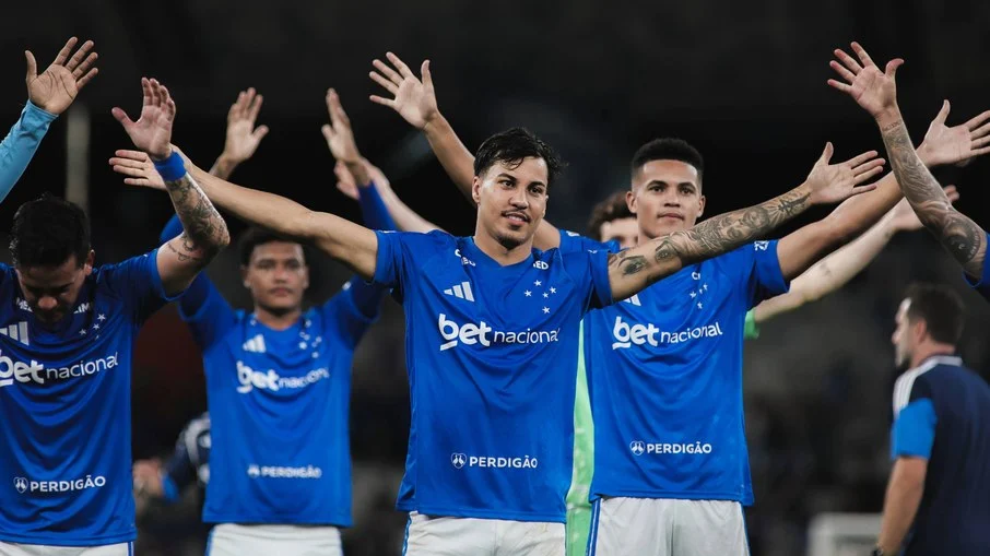 Kaio jorge dispara ‘indireta’ para tite e exalta artur jorge