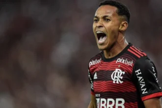 Almería debocha do flamengo em acusação de dívida milionária por