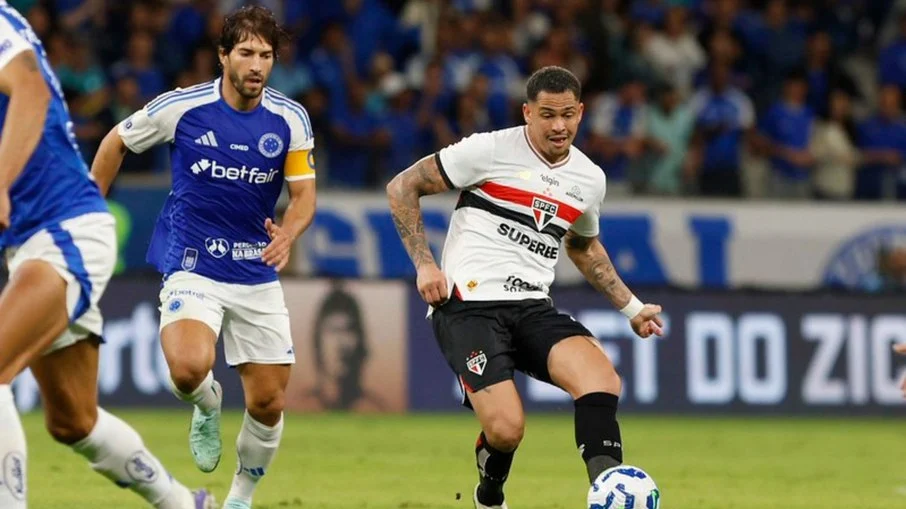São paulo x cruzeiro pelo brasileirão: onde assistir ao vivo,
