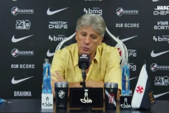 Renato gaúcho ‘detona’ ‘erros infantis’ do vasco, contesta arbitragem em