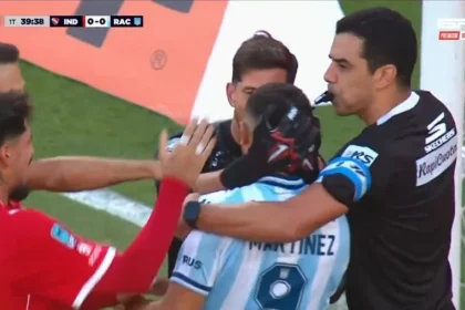 Jogador do racing erra cavadinha bizarra e vira alvo de