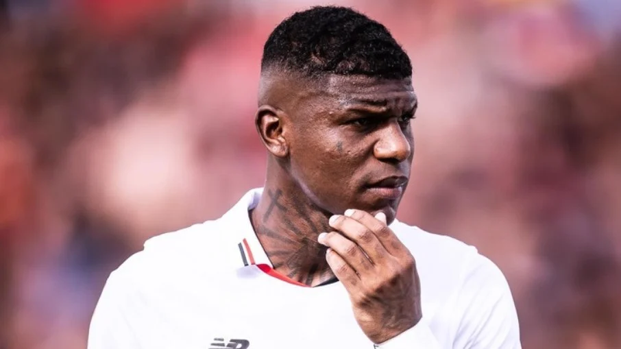 Crise no morumbi: arboleda, zagueiro do são paulo, some, é