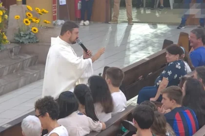 Padre viraliza: ferreirinha do são paulo e seus três gols