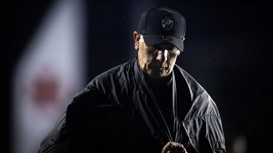 Conmebol investiga renato gaúcho por ausência inesperada na estreia do