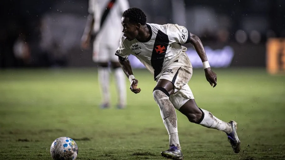 Remo arranca empate emocionante contra o vasco com gol no