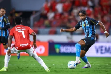 Gre nal 452: internacional e grêmio empatam sem gols no beira rio