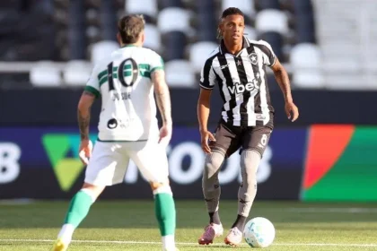 Botafogo cede empate eletrizante ao coritiba em jogo de quatro
